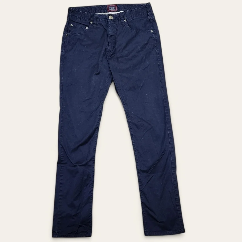 UNTUCKit pocket chino